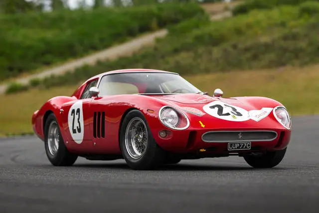 Una Ferrari 250 GTO all’asta per 41,5 milioni